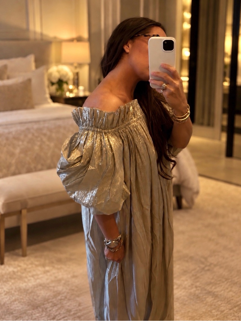 Oscar de la Renta Metallic Silver Off-Shoulder Sleep Robe - Picture 2 of 4